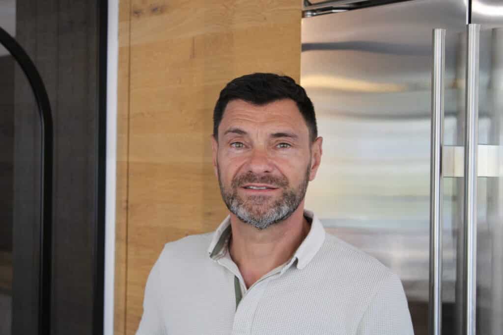 Fabrice-Barsanti-gérant-Linea-cuisine